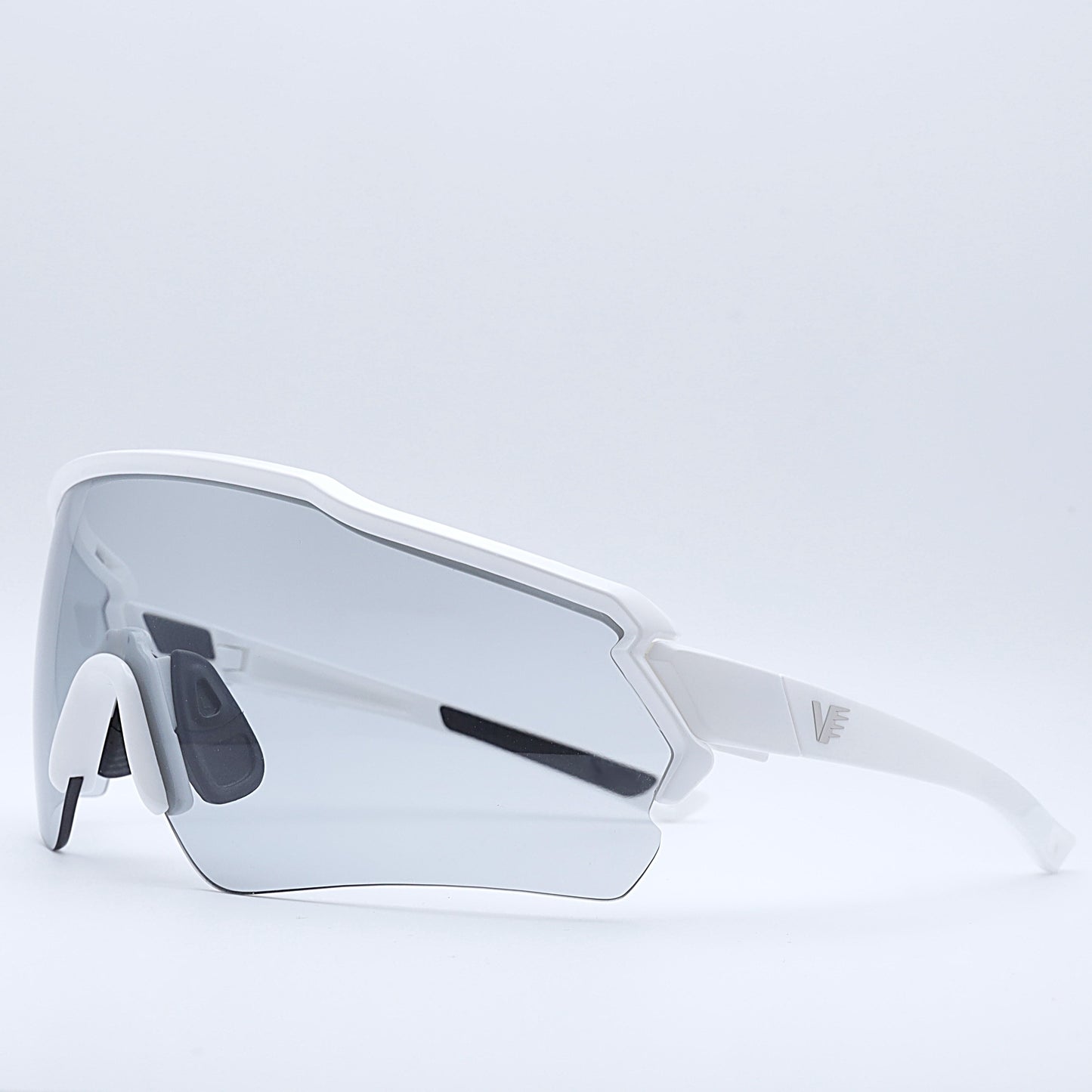 Vue - Pearl White - Photochrome 2.0 Lens