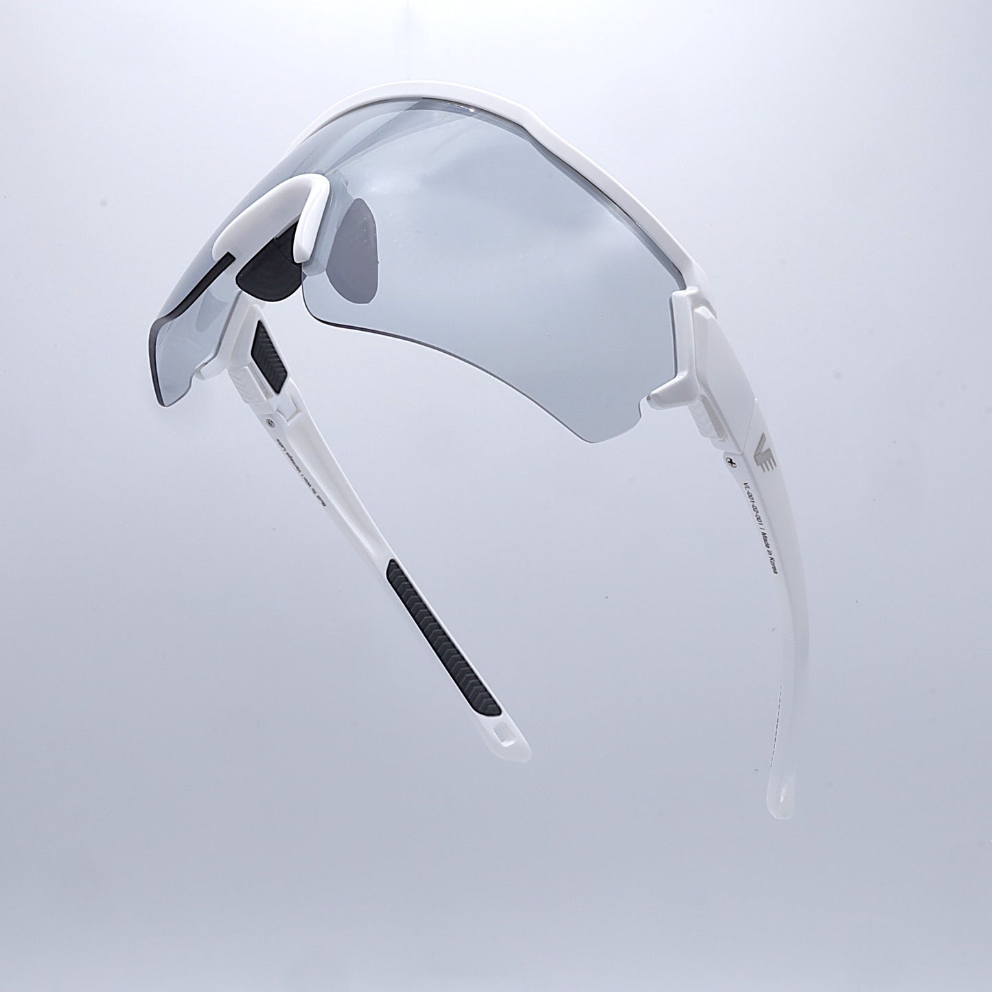 Vue - Pearl White - Photochrome 2.0 Lens