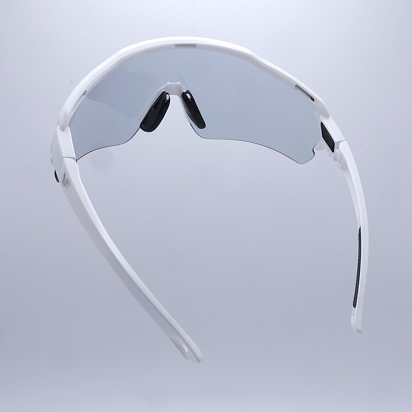 Vue - Pearl White - Photochrome 2.0 Lens